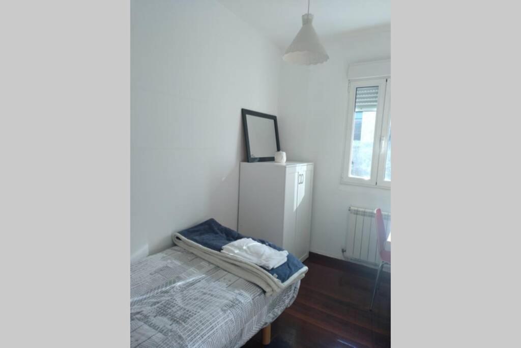 Appartement Apartamento Con Garaje Saint-Jacques-de-Compostelle Extérieur photo